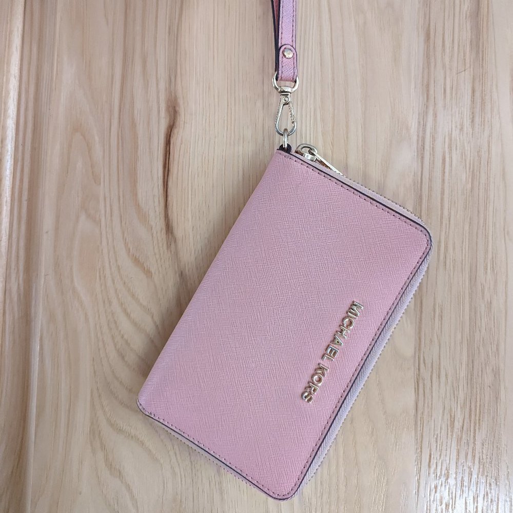 Michael Kors Wallet - pink leather